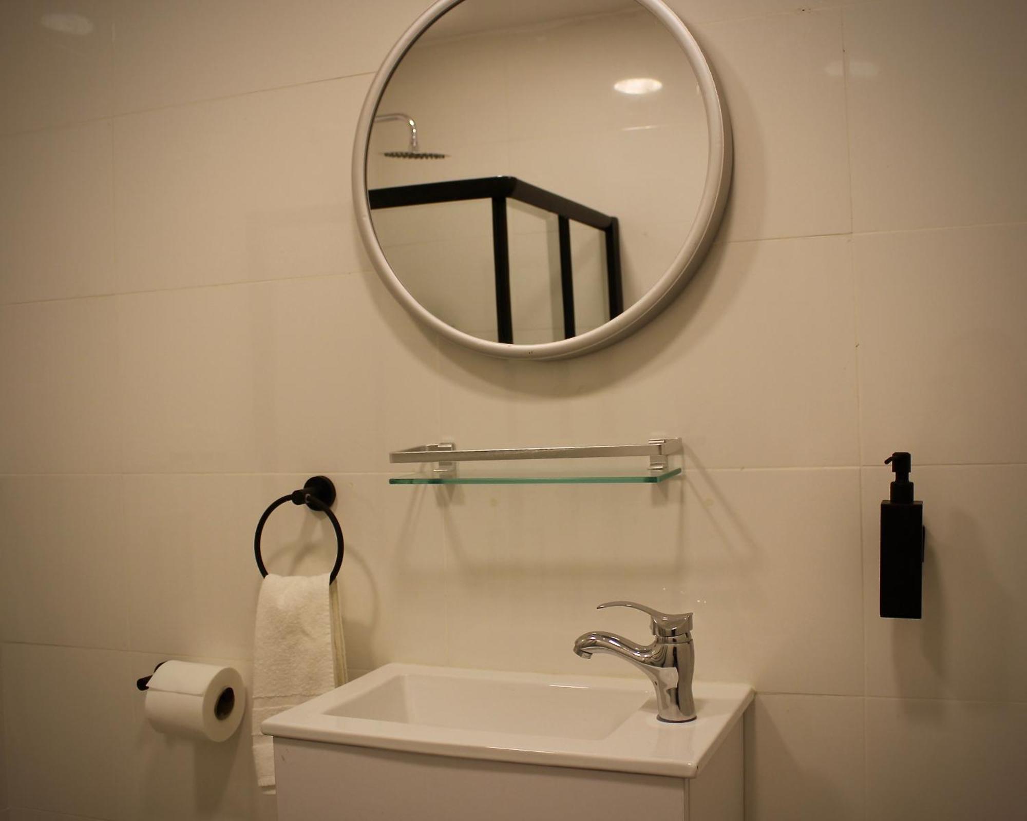 B12 Inn Jerusalem Room photo